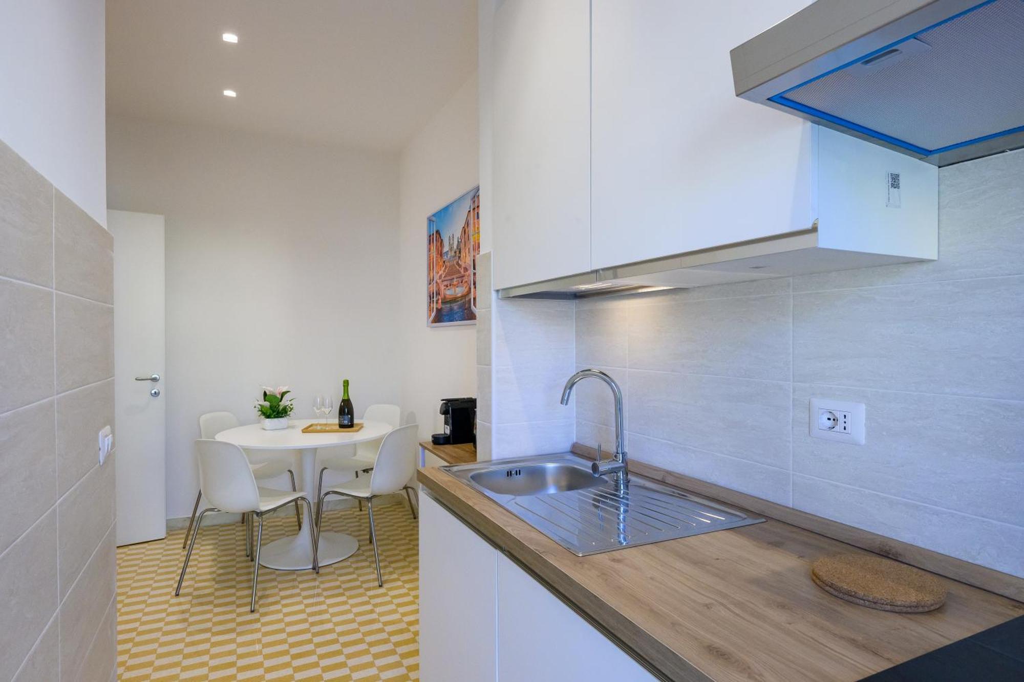 רומא Luxury Suite-Metro Malatesta מראה חיצוני תמונה